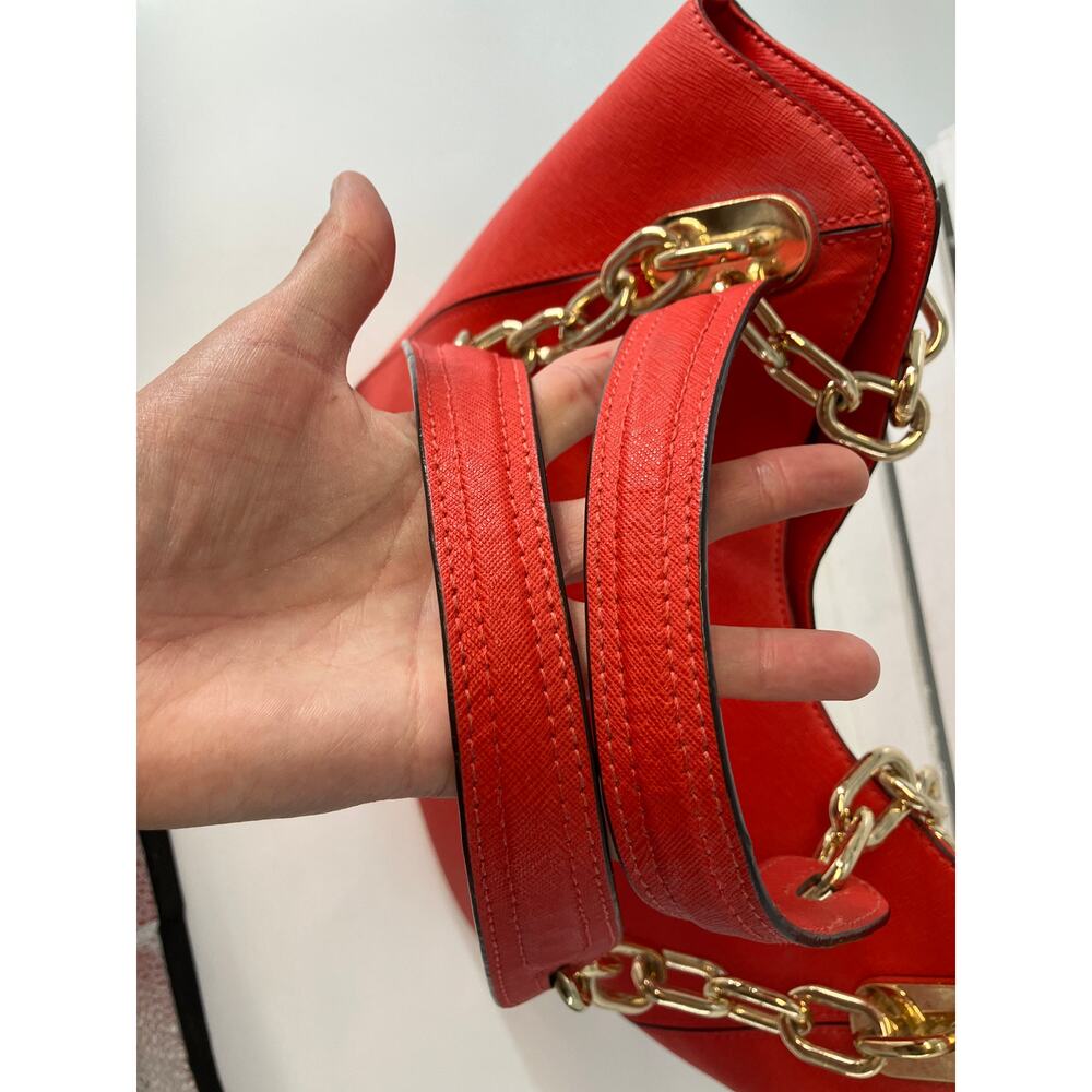 MICHAEL KORS, LARGE ORANGE-RED SAFFIANO LEATHER SHOULDER BAG - Picture 11 of 15